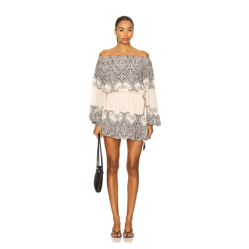 Slip On Mini Dress in Eggshell
HEMANT AND NANDITA
NWT SIZE M